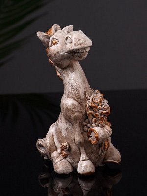 Фигурка гипс «Конь с букетом», 11 см, бежевая