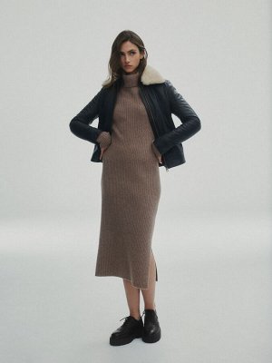 Mole Brown - Платье миди из 100% шерсти премиум-класса с воротником-стойкой