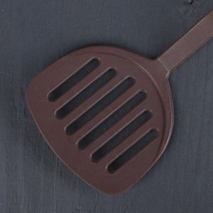 Лопатка с прорезями «Шоколад», 31?9 см, цвет коричневый