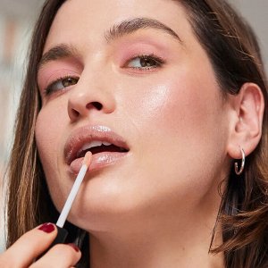 Питательный блеск для губ Ultra Colour, цвет Светское общество