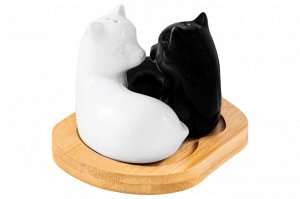Набор для специй 2 пр. "Кошки черно-белые" на деревянной подставке, 11*9*7 см