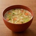 MUJI Pork &amp; Vegetables Miso Soup – тонирудзиру с мясом и овощами (10 порций)