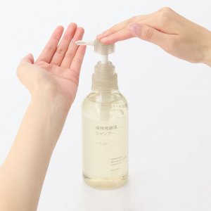 MUJI Plant Fermented Shampoo Volume & Strength – Растительный шампунь для упругости и объёма волос