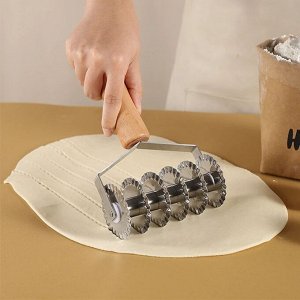 Ручной роликовый резак для лапши с деревянной ручкой 20,5*11,5 см