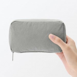 MUJI Wrinkle Nylon Wide-Open Pouch – вместительный органайзер из жатого нейлона с широким раскрытием
