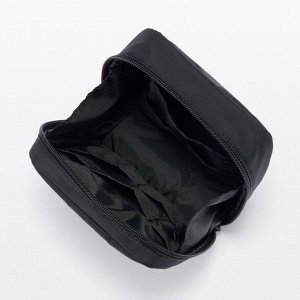 MUJI Nylon Makeup Pouch – компактная стойкая косметичка из нейлона, чёрная
