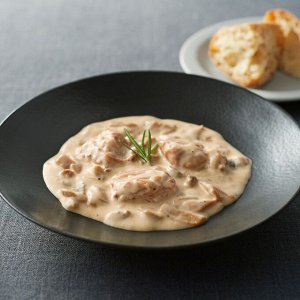 MUJI Chicken Fricassée – курица в сливочном соусе с грибами