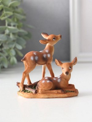 Фигурка полистоун «Два оленёнка», 10x5.6x9.6 см, МИКС