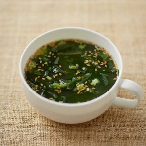 MUJI Wakame Seaweed Soup – Суп с вакамэ и кунжутом