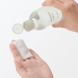 MUJI Sensitive Skin Light Toning Water – легкий лосьон для чувствительной кожи