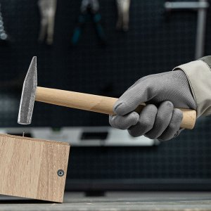 Молоток слесарный, 200 г, квадратный боек, деревянная рукоятка