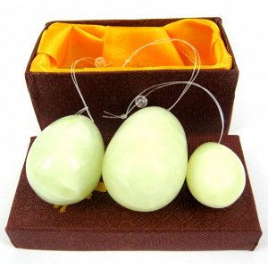 Яйца здоровья 5, 4, 3 см камень