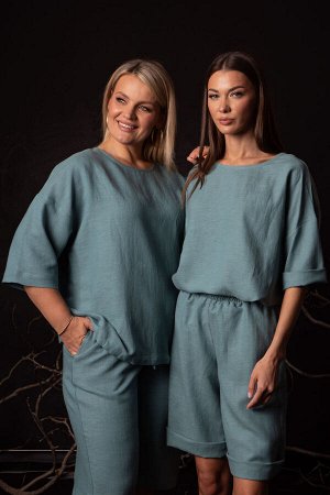 Костюм Костюм Kivviwear 4316431704 нефрит 
Состав: Вискоза-45%; Лён-55%;
Сезон: Лето
Рост: 170

Женский костюм из льна с вискозой премиум-класса. Комплект: джемпер со съемным бантом в комплекте и шор