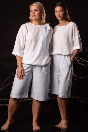 Костюм Костюм Kivviwear 4316431709 голубой/белый 
Состав: Вискоза-45%; Лён-55%;
Сезон: Лето
Рост: 170

Женский костюм из льна с вискозой премиум-класса. Комплект: джемпер со съемным бантом в комплект