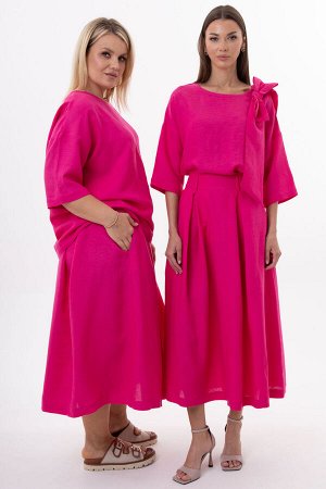 Костюм Костюм Kivviwear 4316431805 фуксия 
Состав: Вискоза-45%; Лён-55%;
Сезон: Лето
Рост: 170

Элегантный костюм премиум-класса из белорусского льна с вискозой премиального качества идеальный баланс
