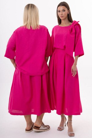 Костюм Костюм Kivviwear 4316431805 фуксия 
Состав: Вискоза-45%; Лён-55%;
Сезон: Лето
Рост: 170

Элегантный костюм премиум-класса из белорусского льна с вискозой премиального качества идеальный баланс