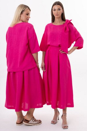 Костюм Костюм Kivviwear 4316431805 фуксия 
Состав: Вискоза-45%; Лён-55%;
Сезон: Лето
Рост: 170

Элегантный костюм премиум-класса из белорусского льна с вискозой премиального качества идеальный баланс