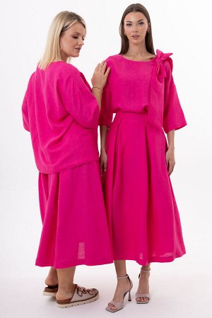 Костюм Костюм Kivviwear 4316431805 фуксия 
Состав: Вискоза-45%; Лён-55%;
Сезон: Лето
Рост: 170

Элегантный костюм премиум-класса из белорусского льна с вискозой премиального качества идеальный баланс