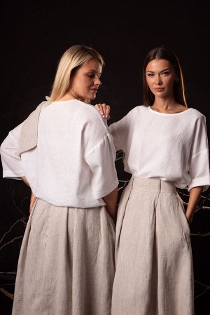 Костюм Костюм Kivviwear 4316431808 бежевый/белый 
Состав: Вискоза-45%; Лён-55%;
Сезон: Лето
Рост: 170

Элегантный костюм премиум-класса из белорусского льна с вискозой премиального качества идеальный