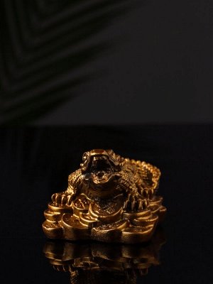 Фигурка гипс «Крокодил на деньгах», 12x10x8 см, под бронзу