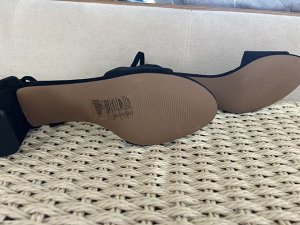 Босоножки новые черные H&M натуральная замша