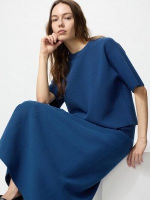 UNIQLO - джемпер из трикотажа Milano Rib с коротким рукавом и свободным кроем - 66 BLUE
