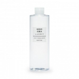 MUJI Moisturising Toning Water for Sensitive Skin (Moist Type) – тоник для лица для чувствительной кожи, увлажняющий