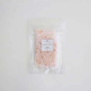 MUJI IDÉE Aromatic Pink Bath Salt Lunuganga – ароматная розовая соль для ванн, Лунунганга