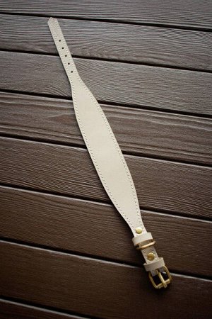 Ошейник кожаный селедка S молочный (28-34см) Arctic Lion