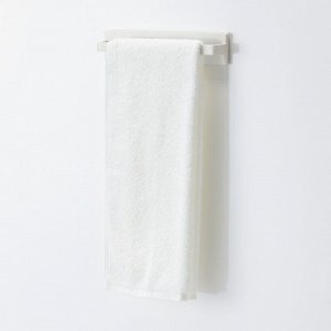 MUJI Repositionable Adhesive Strip Towel Hanger – вешалка для полотенец на клеящейся основе
