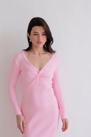 Платье вязаное розовое
