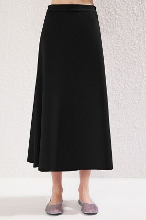 Юбка Materyal Bileşeni: 94% Polyester,6% Elastan
Kumaş Tipi: Örme
Kemer dahil yan boy ölçüsü: 88,0 cm