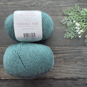 Пряжа Merino Yak Шерсть мериноса 70%, альпака 15%, як 15%, 50 гр/115 м