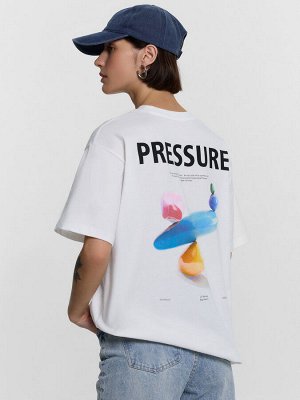 Футболка женская белая с принтом "Pressure"