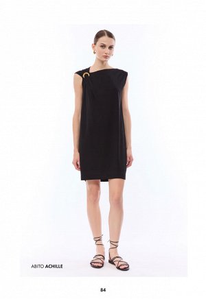 Платье ABITO CORTO S/MANICHE C/ELEMENTO METALLICO  TESSUTO JERSEY CREPE
100%POLIESTERE