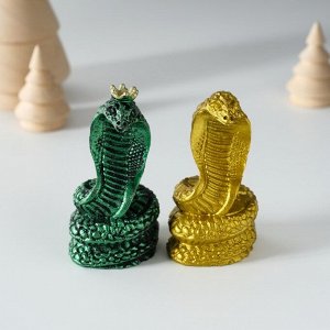 Фигурка полистоун «Королевская кобра», 4x3.5x7.5 см, МИКС