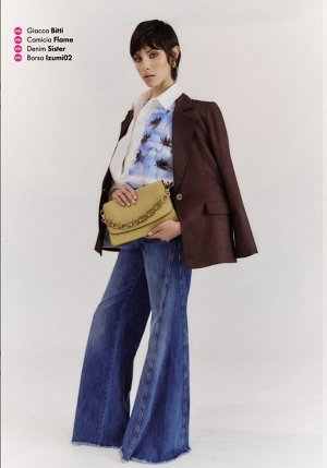 Жакет GIACCA MONOPETTO TESSUTO LINO/VISCOSA FIAMMATO
42%VISCOSA 35%RAYON 23%LINO