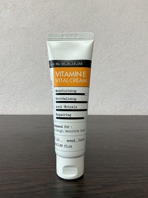 DERMA FACTORY Крем для лица антиоксидантный с витамином Е, 50 мл.