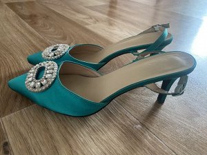 Босоножки на 37,5 р, фото оригинал внутри