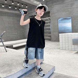 Безрукавка для мальчика