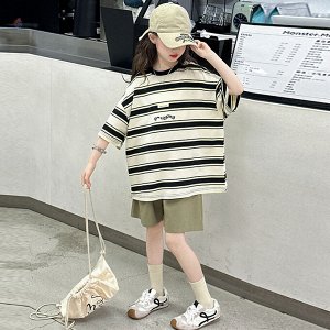 Костюм для девочки (футболка+шорты) с принтом