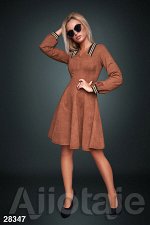 Платье коричневого цвета с рукавом епископ