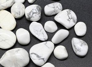 Кахолонг галтовка фракция 10-25мм, упаковка 100г