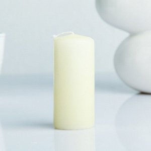 Свеча - цилиндр ароматическая "Ваниль" 4х9 см