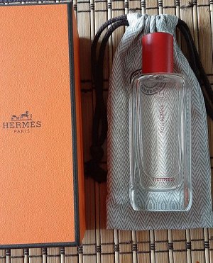 Hermes ros ikebana