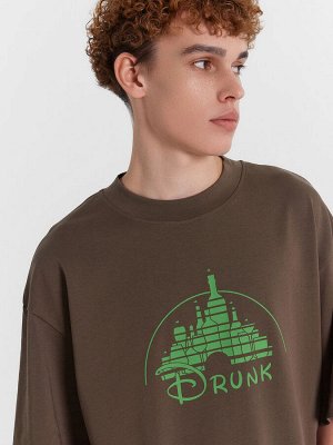 Футболка мужская коричневая с принтом "Drunk"