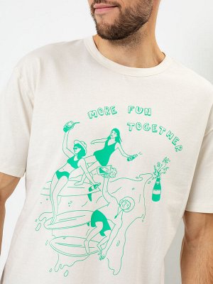 Футболка мужская бежевая с рисунком и текстом