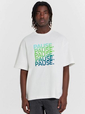 Футболка мужская белая с принтом "Pause."