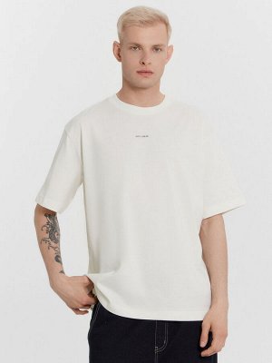 Футболка мужская кремовая с принтом и надписью "Art u wear "