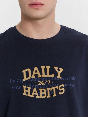 Футболка мужская синяя  с надписью "Daily habits"